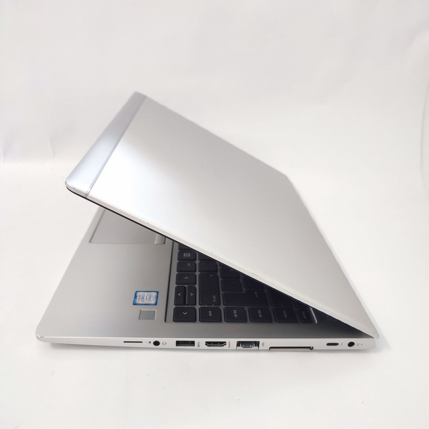 HP EliteBook 840 G5/i7-8550U/16 ГБ/256 ГБ SSD/Intel Graphics/14″ FHD/ID: 16201