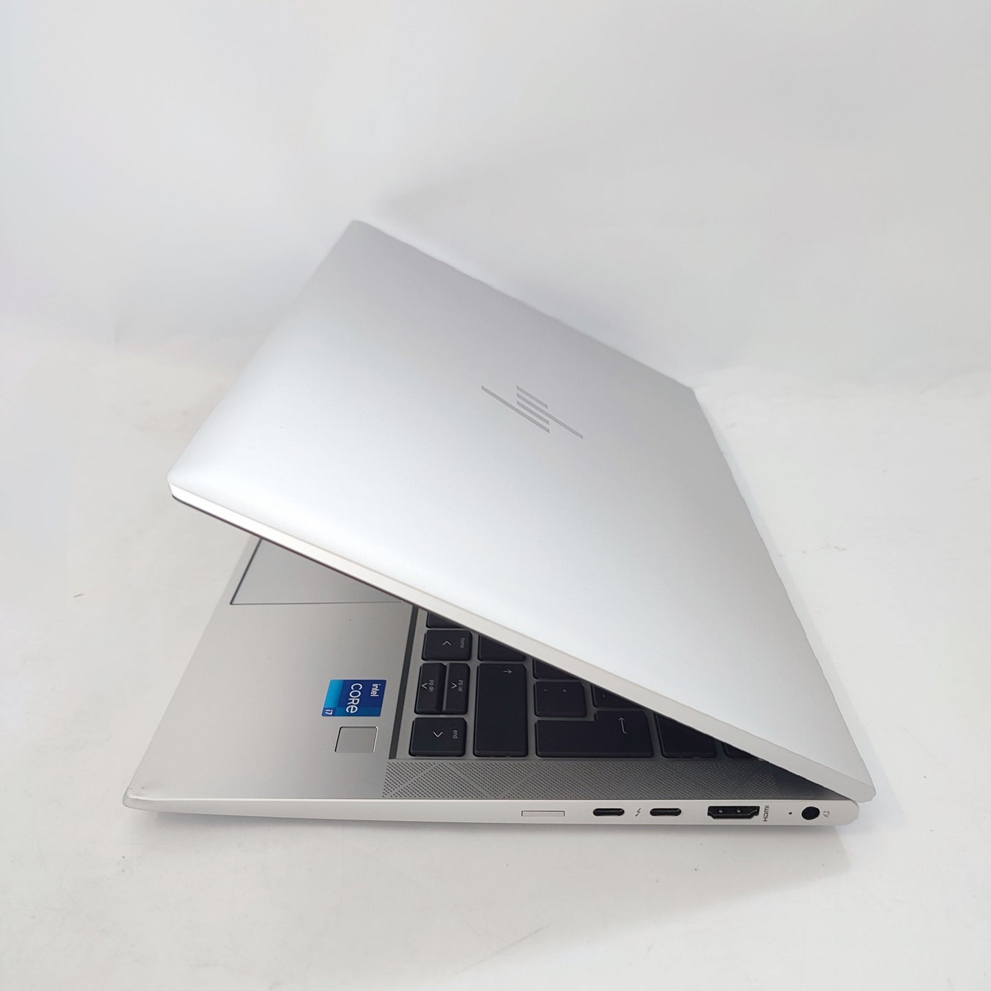 HP EliteBook 830 G8/i7-1135G7/16GB/256GB SSD/Intel HD Graphics/13.3″ FHD/ID: 15013