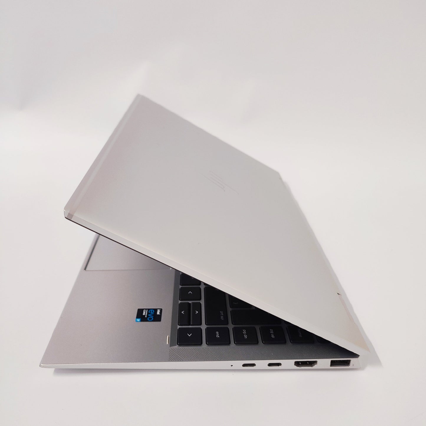 HP EliteBook x360 1040 G8 Touch/i7-1165G7/16GB/256GB SSD/Intel HD Graphics/14″ FHD/ID: 18859