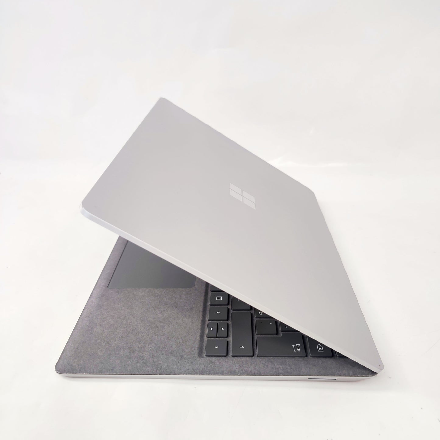 MICROSOFT Surface Laptop 3 Silver/i5-1035G7/8GB/120GB SSD/Intel Graphics/13.5″ QHD/ID: 29861