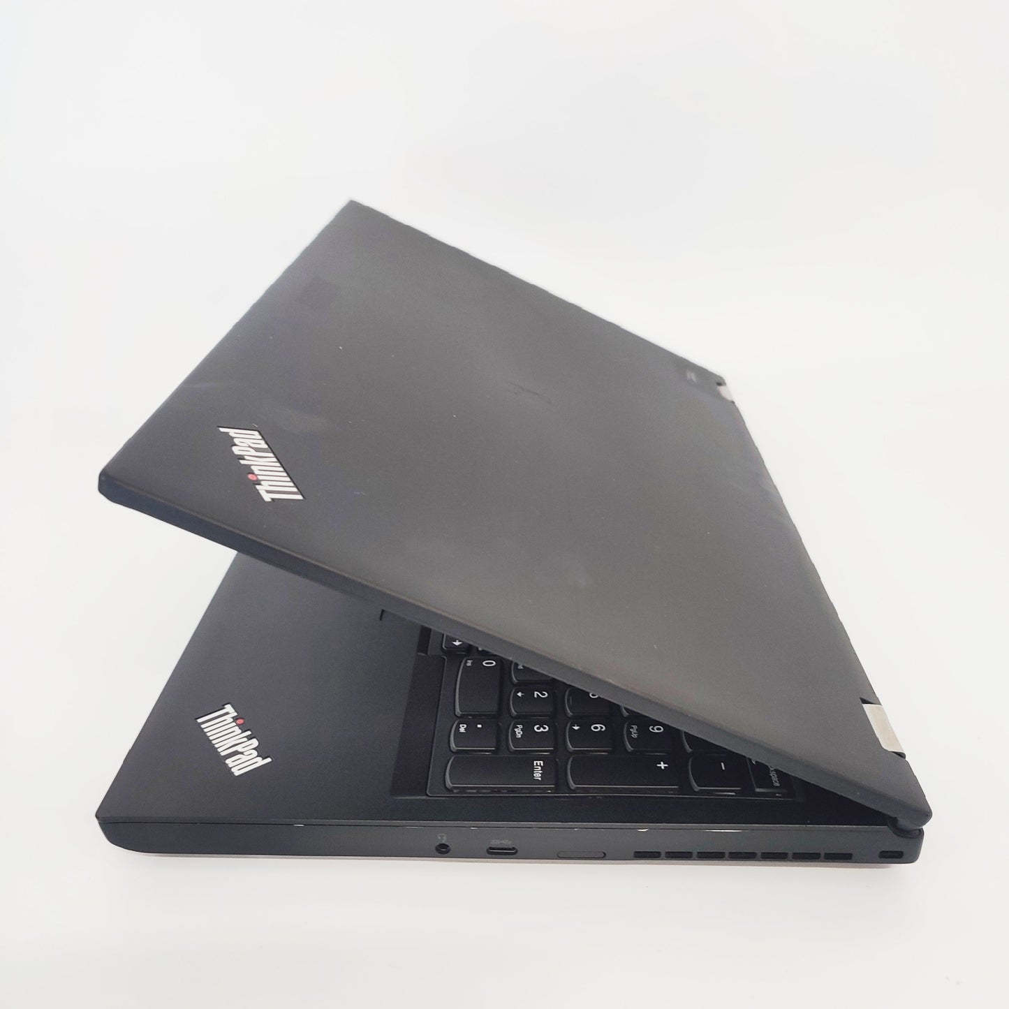 LENOVO ThinkPad P53/i7-9850H/16GB/256GB SSD/Nvidia Quadro T2000/15.6″ cietais disks/ID: 23928