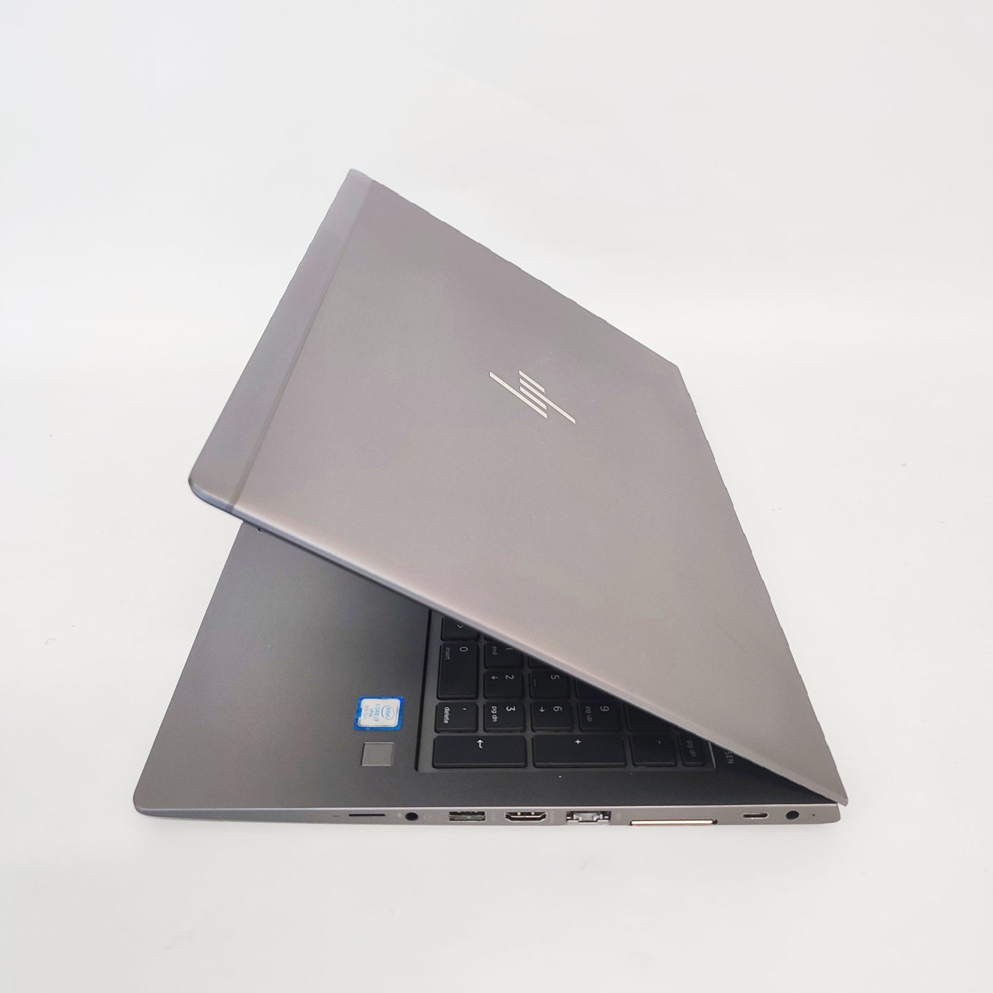 HP ZBook 15u G5/i7-8650U/16GB/256GB SSD/AMD Radeon Pro WX 3100/15.6″ UHD 4k/ID: 23220