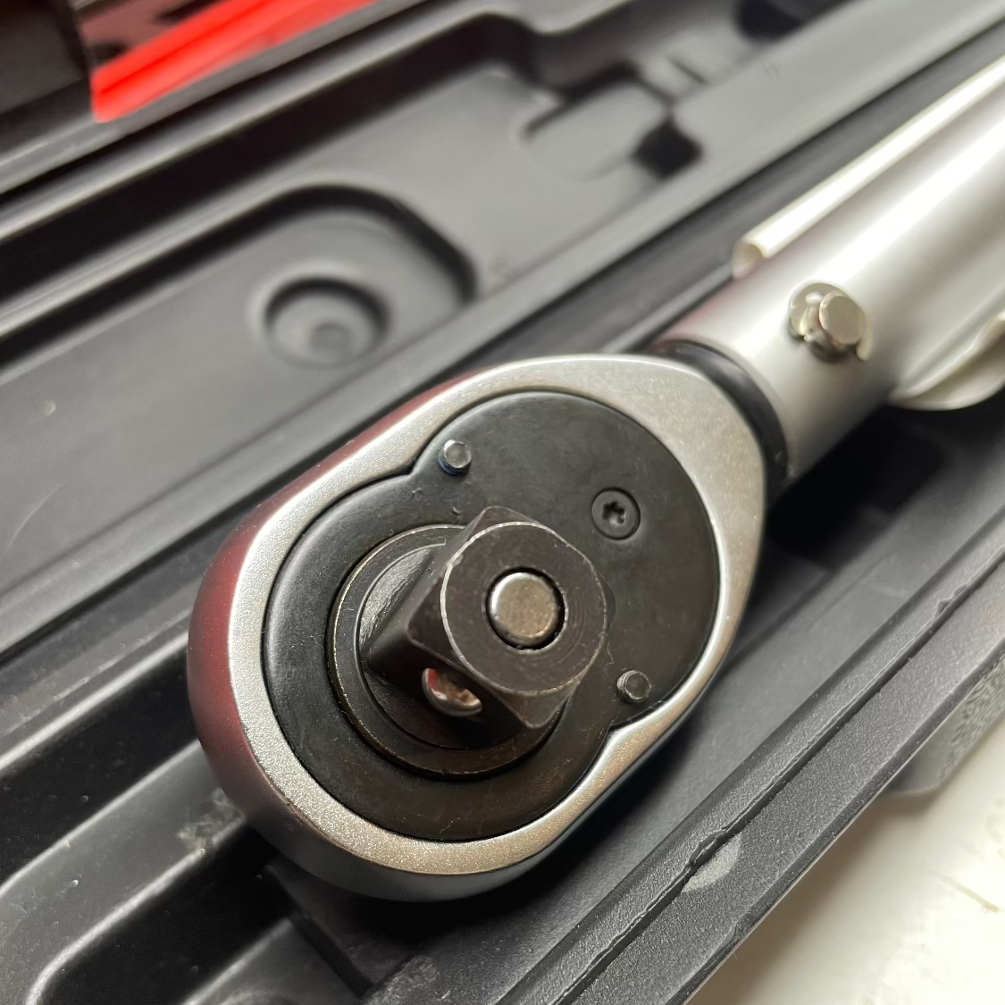 03-1291 Griezes momenta atslēga 1/2" 20-210Nm