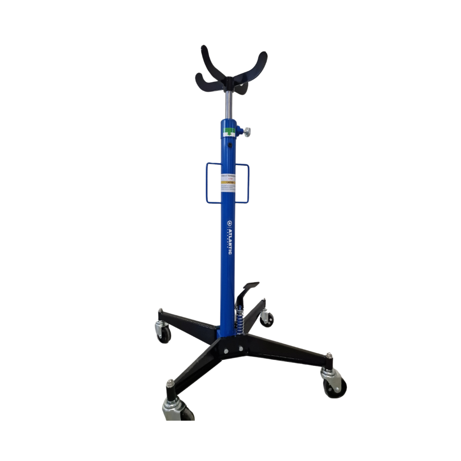 AT-0.5 Hidrauliskais transmisijas domkrats ATLANTIC 500 kg on a white background