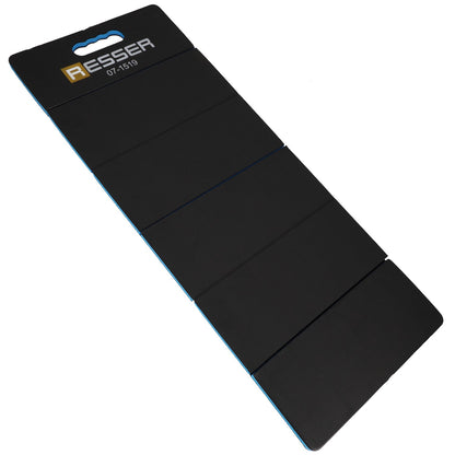 Salokāms mehāniķa aizsargpaklājs 1200 × 450 × 22 mm ir praktisks un ērts servisa paklājiņš, kas paredzēts darbam ceļos, sēdus vai guļus pozīcijā. Izgatavots no izturīgām EPE putām, tas nodrošina efektīvu izolāciju no aukstuma un cietām virsmām, savukārt salokāmā konstrukcija atvieglo transportēšanu un uzglabāšanu.