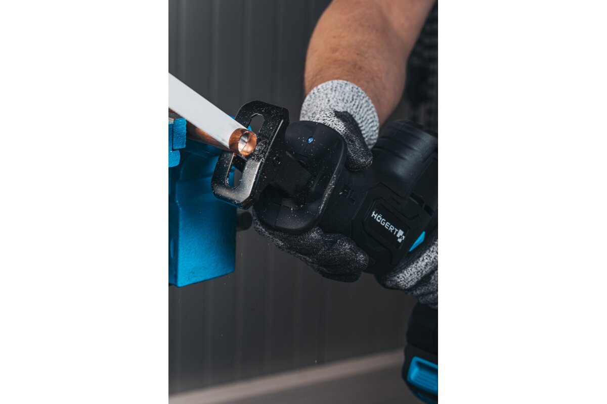 Brushless mini reciprocating saw 18V