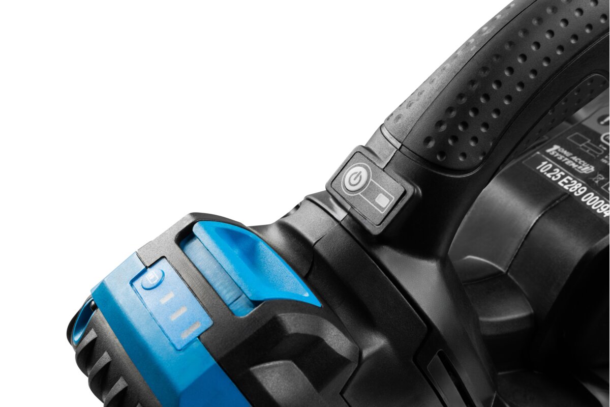 OneAccuSystem 18 V Brushless Compact Cordless Chainsaw Kit