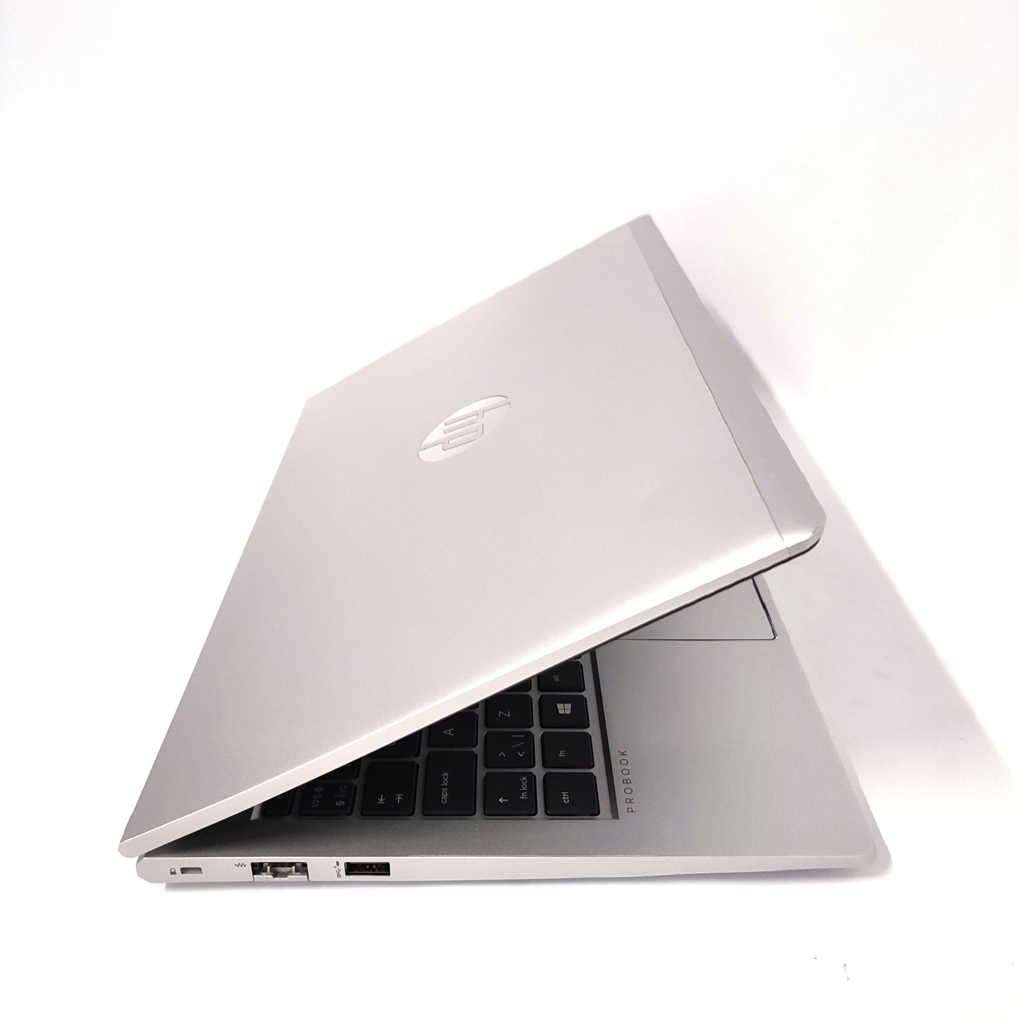 HP ProBook 440 G8/i5-1135G7/16GB/256GB SSD/Intel Iris/14″ HD/ID: 17138
