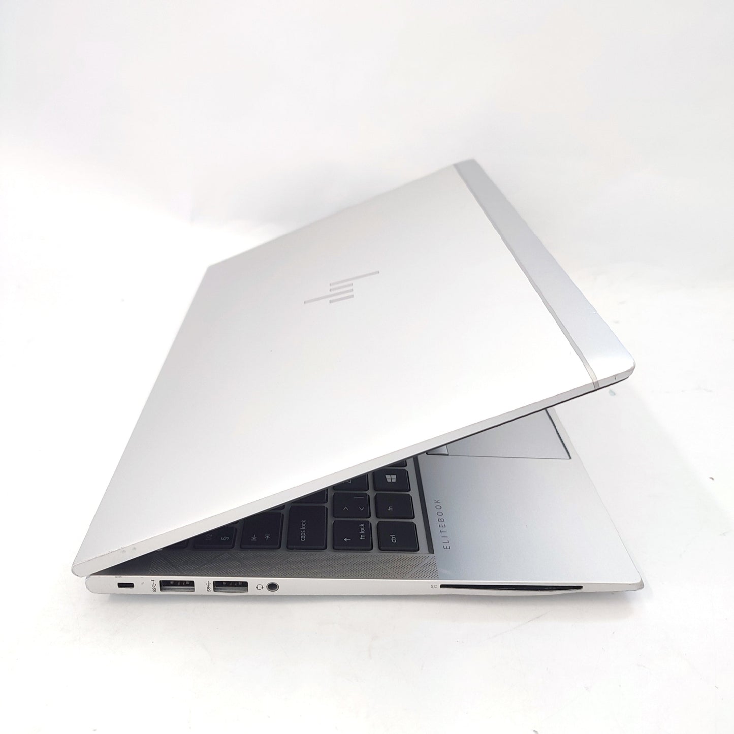 HP EliteBook 840 G7/i7-10610U/16GB/256GB SSD/Intel HD Graphics/14″ FHD