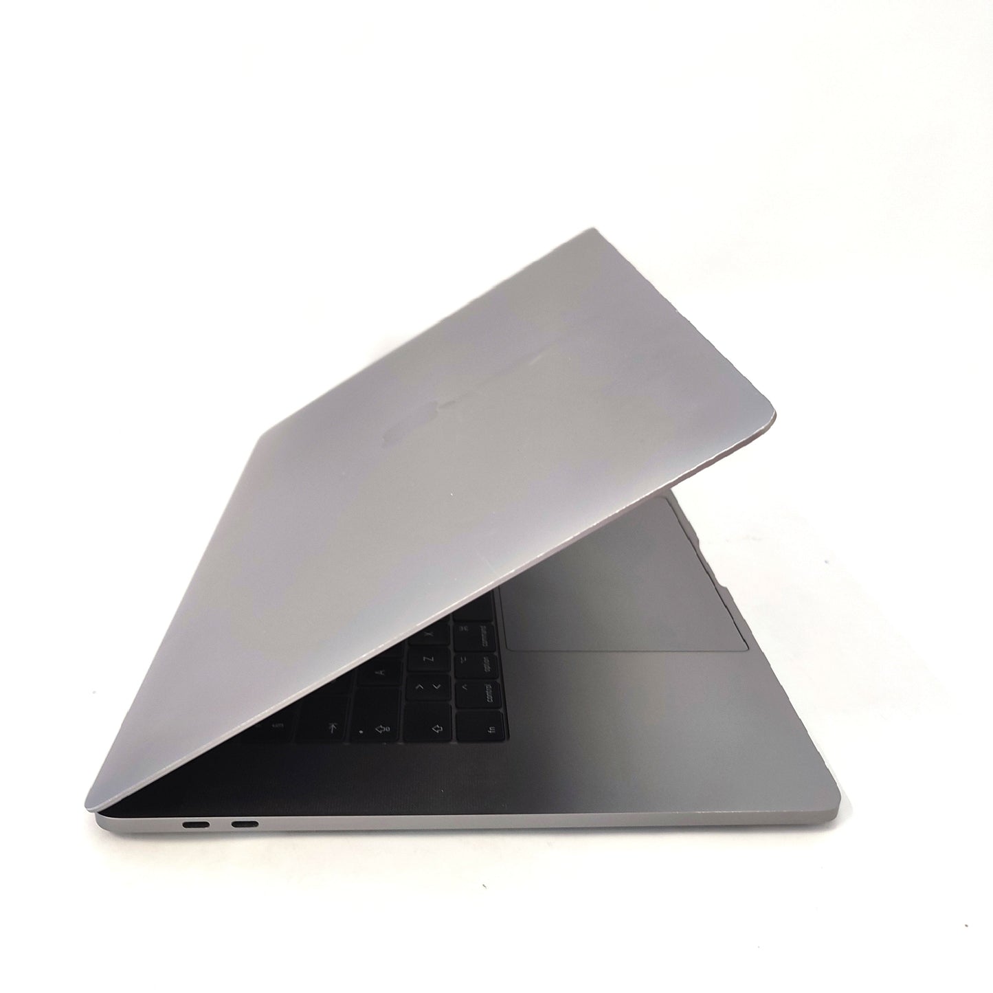 APPLE MacBook Pro A1707 (2017)/i7-7700HQ/16GB/500GB SSD/AMD Radeon Pro 560/15.4'' Retina/ID: 15281