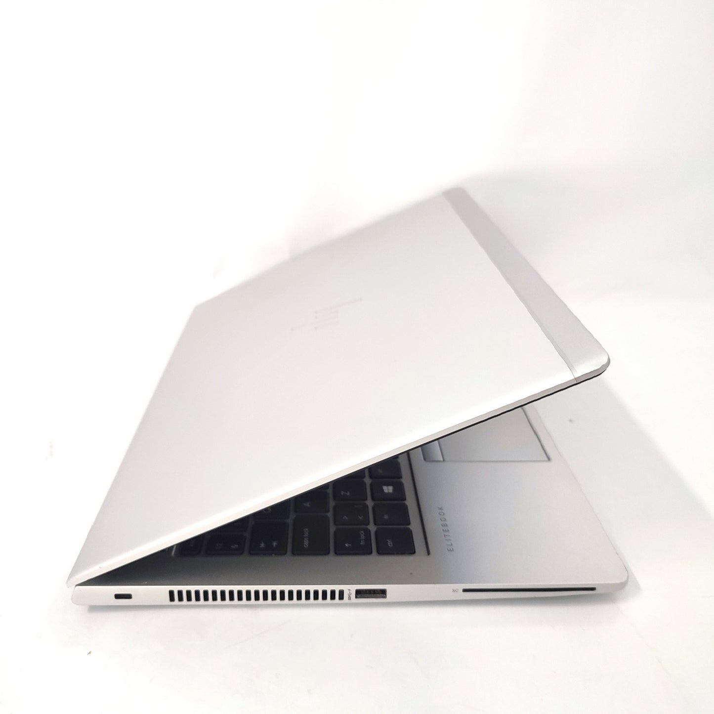 HP EliteBook 830 G5/i5-8250U/16GB/256GB SSD/Intel HD Graphics/13.3″ FHD/ID: 15852