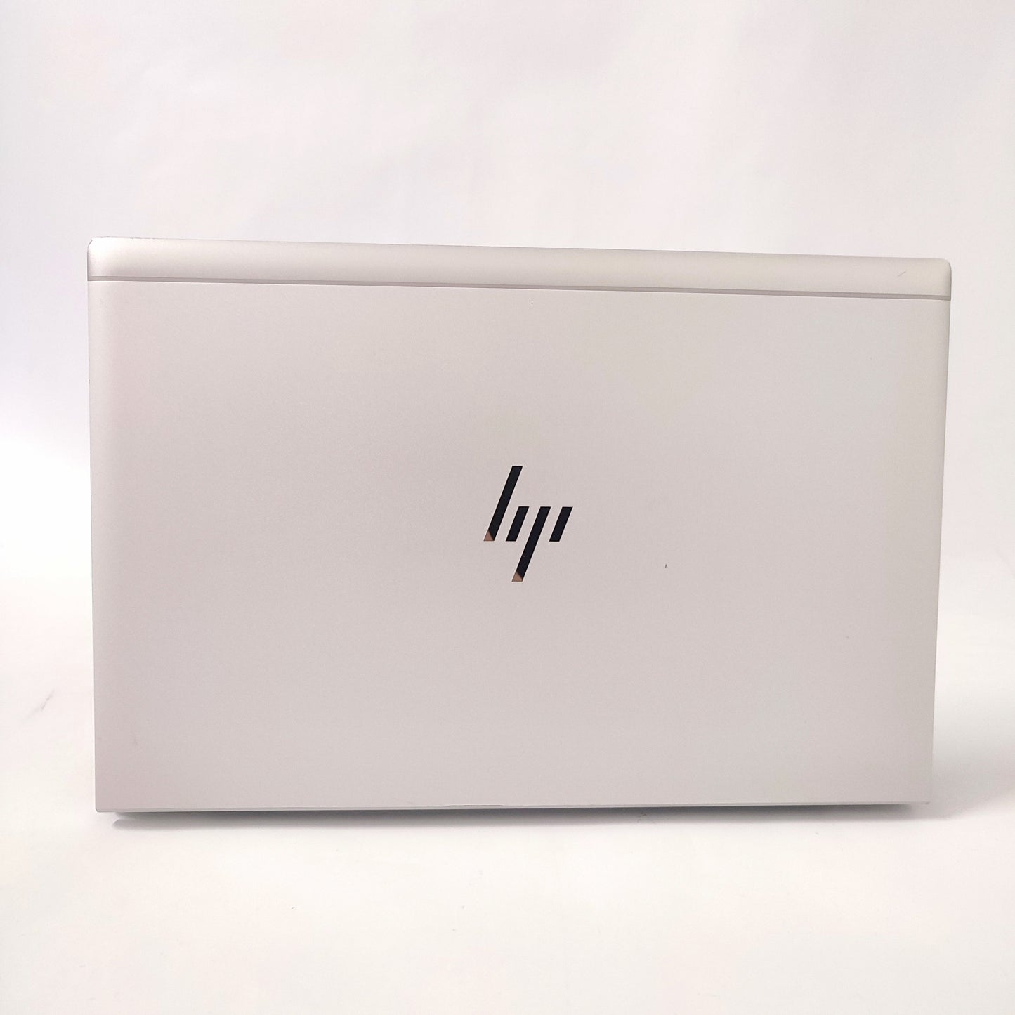 HP EliteBook 845 G8/Ryzen 3-5450U/16GB/256GB SSD/AMD/14″ FHD/ID: 17139