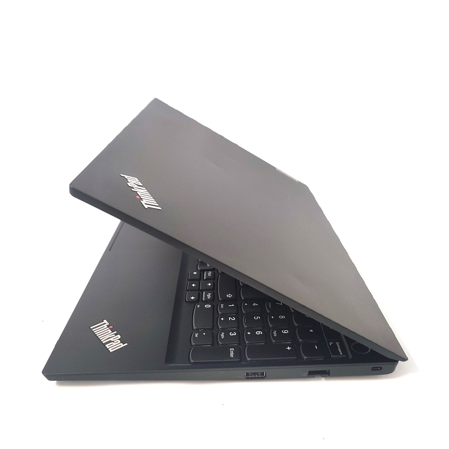 LENOVO ThinkPad E15/i7-10510U/16ГБ/512ГБ SSD/AMD Radeon RX 640/15.6″ FHD