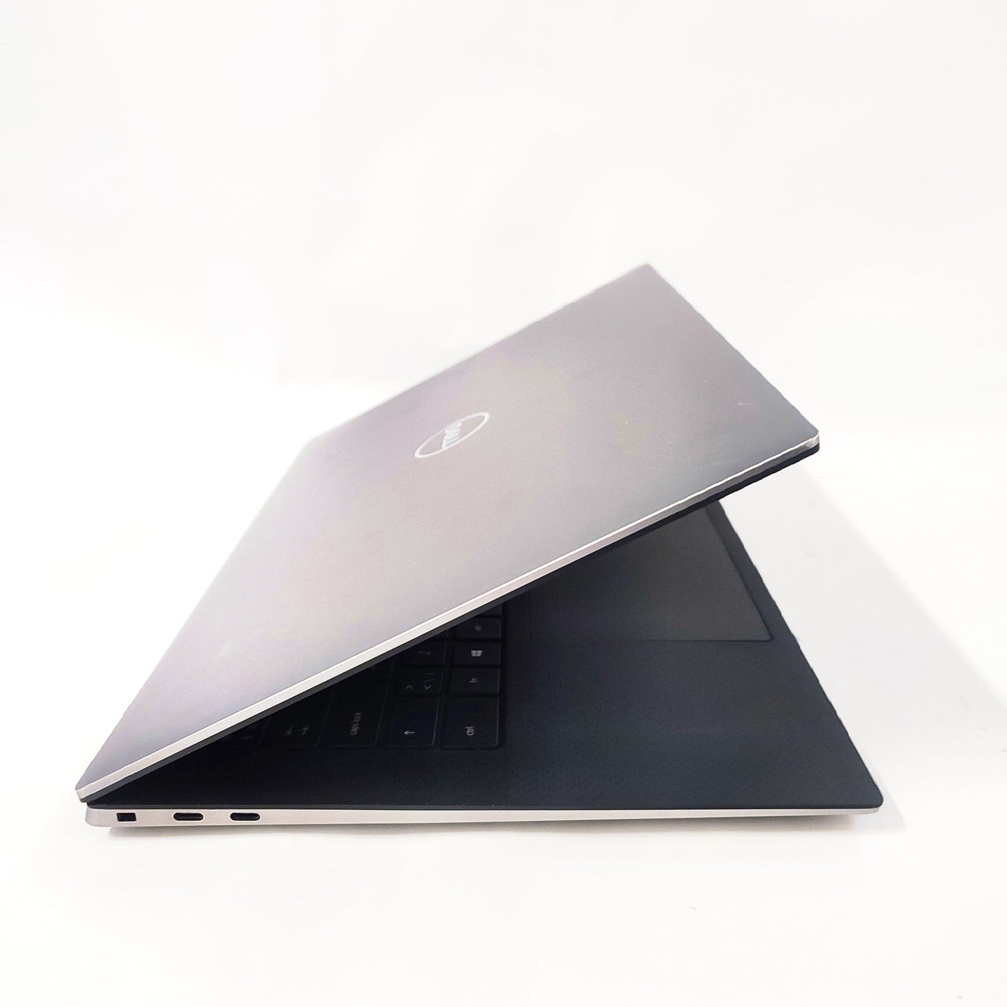 DELL Precision 5550 Touch/i7-10875H/16ГБ/500ГБ SSD/Nvidia Quadro T2000/15.6″ UHD+/ID: 26474