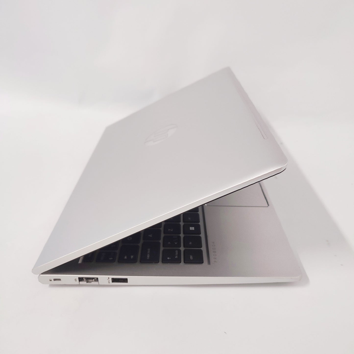 HP ProBook 440 G9/Pentium Gold-8505/16 GB/256 GB SSD/Intel |Iris/14″ HD/ID: 18092