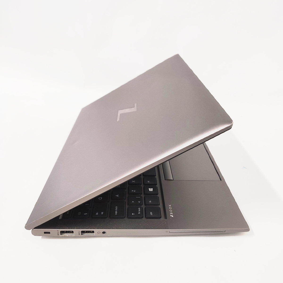 HP ZBook Firefly 14 g7/i5-10210U/8GB/256GB SSD/Nvidia Quadro P520/14″ FHD/ID: 29945