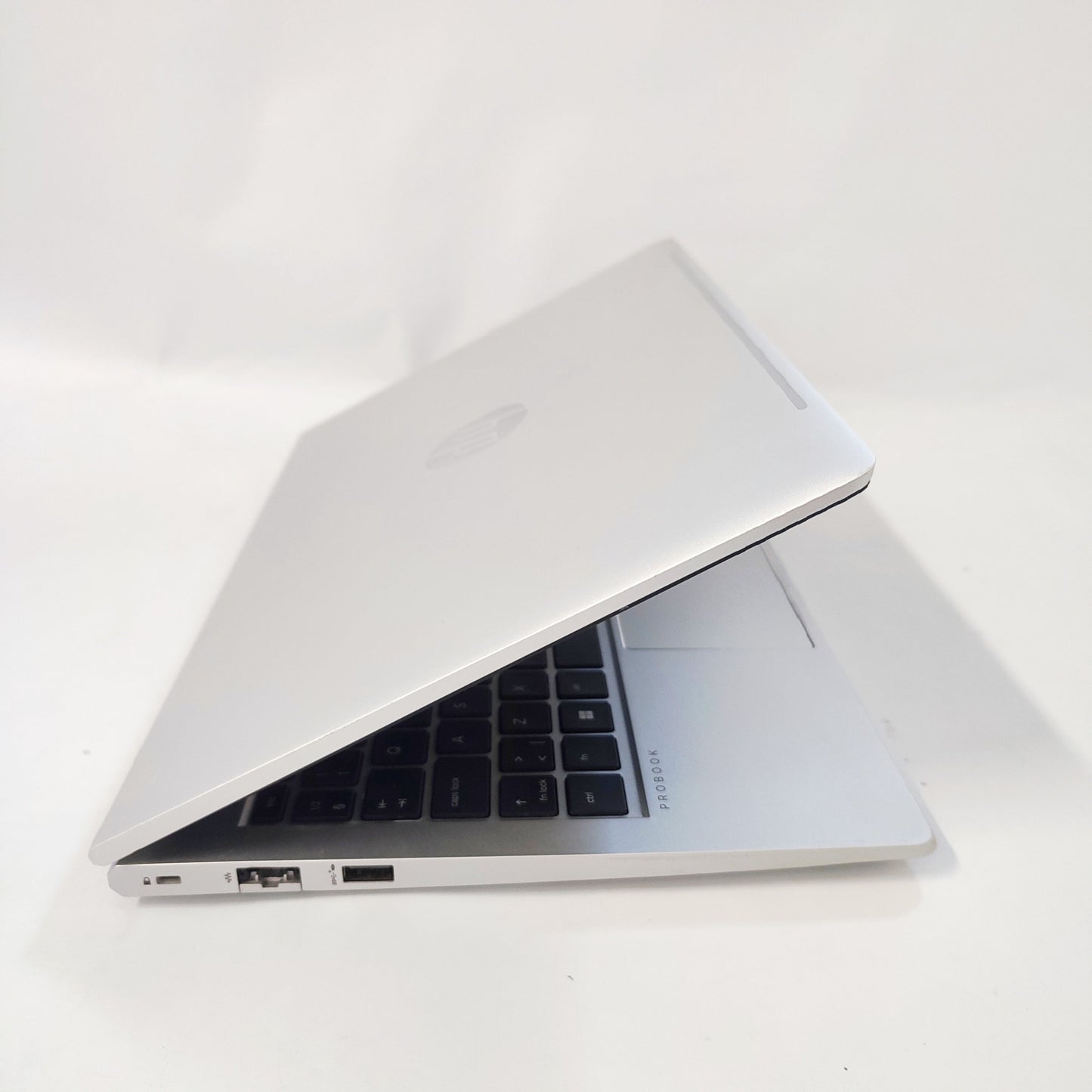 HP ProBook 445 G9/Ryzen 3-5425U/16GB/256GB SSD/AMD Radeon/14″ HD/ID: 18158