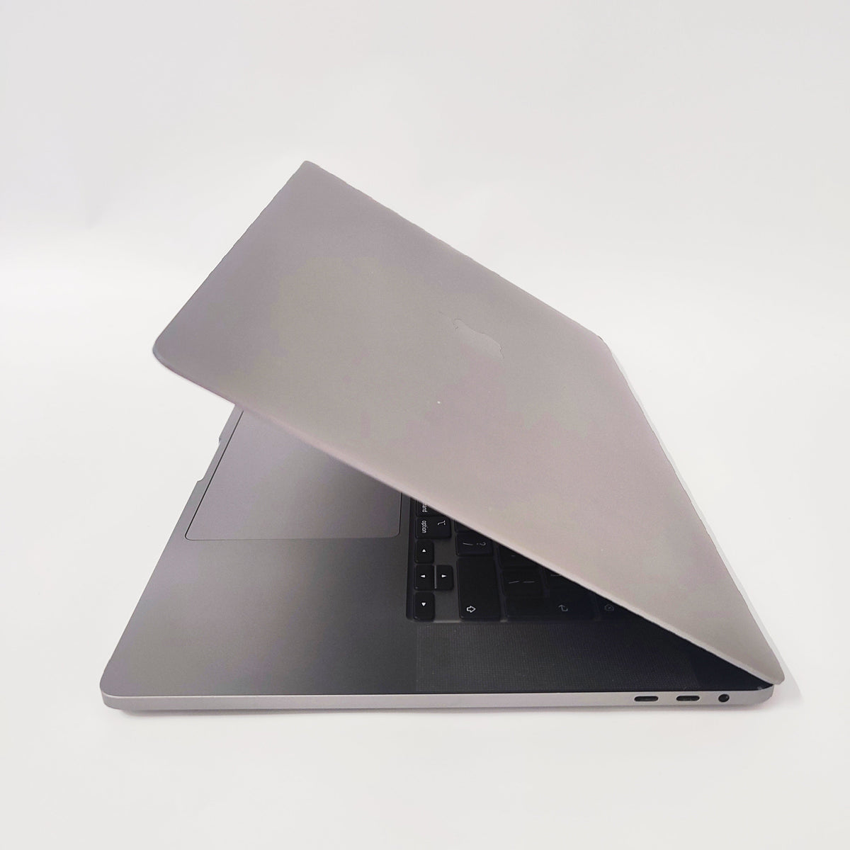 APPLE MacBook Pro A2141 (2019) Space Grey/i9-9980HK/32GB/4TB SSD/AMD Radeon Pro 5500M/16″ Retina/ID: 30461