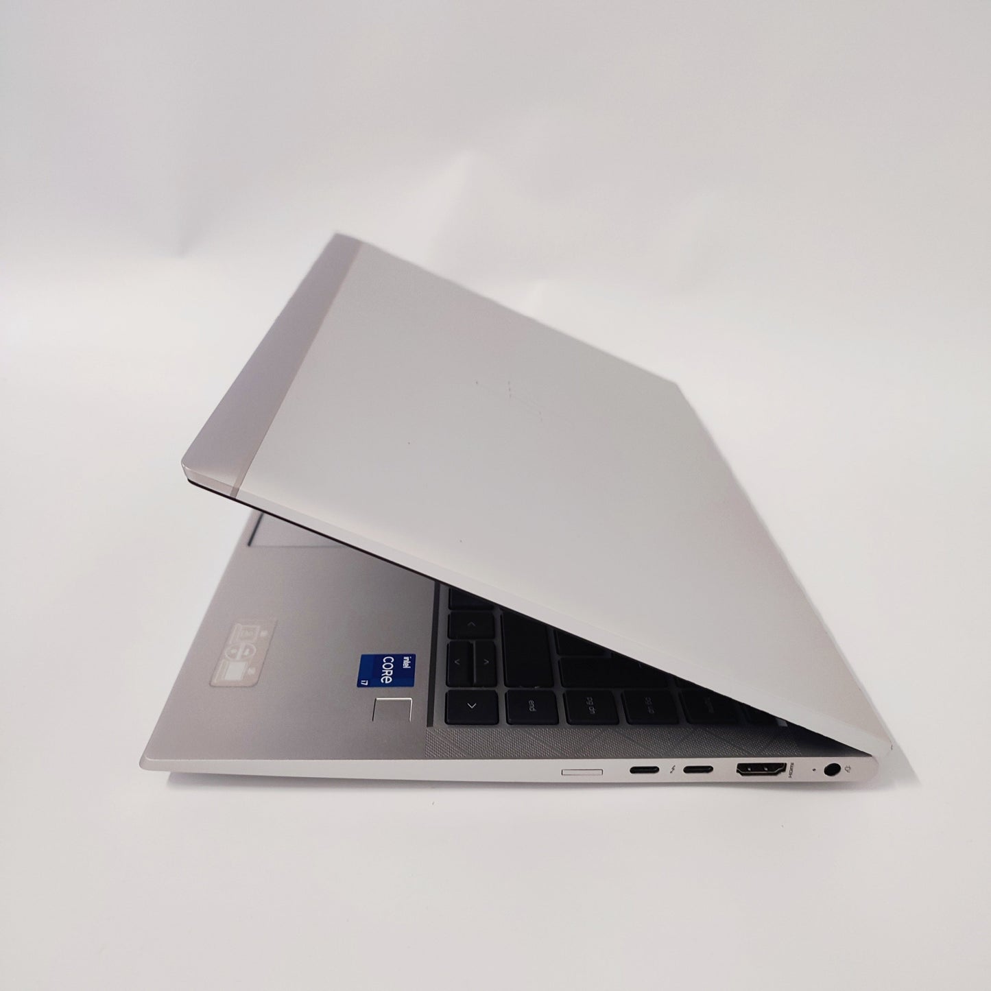 HP EliteBook 840 G8/i7-1165G7/16 ГБ/256 ГБ SSD/Intel HD Graphics/14″ FHD/ID: 18682