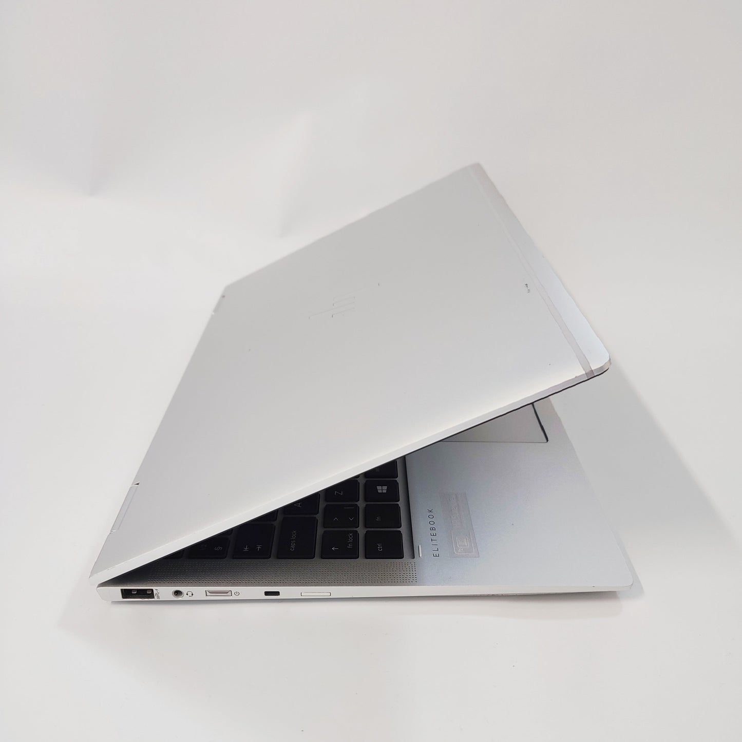 HP EliteBook x360 1040 G6 Touch/i5-8265U/8 GB/256 GB SSD/Intel HD Graphics/14″ FHD/ID: 27433