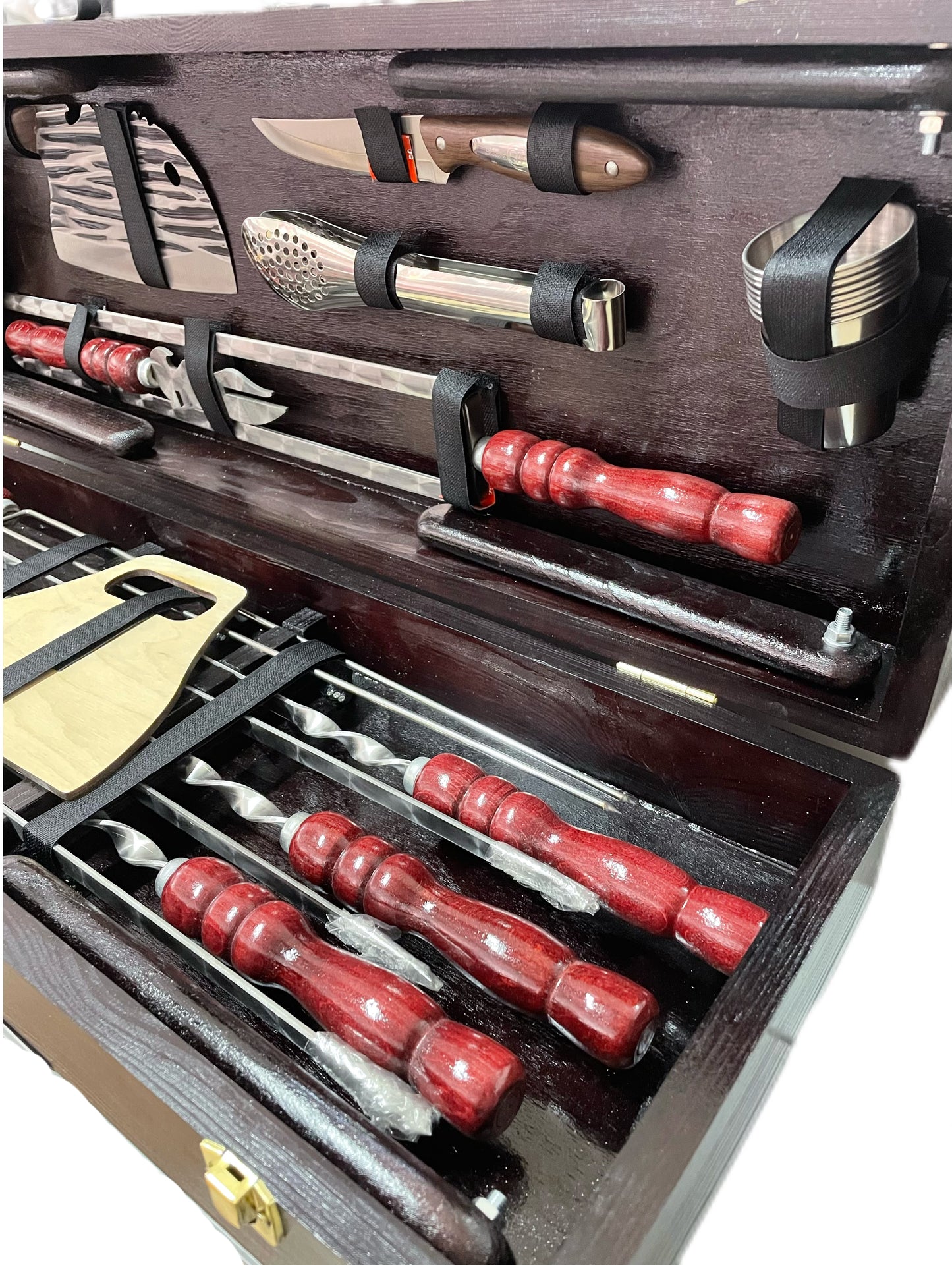 BBQ Set in a Wooden Transforming Case