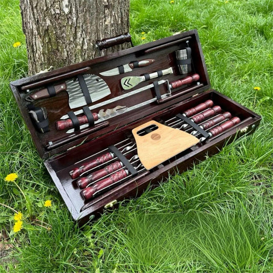 BBQ Set in a Wooden Transforming Case