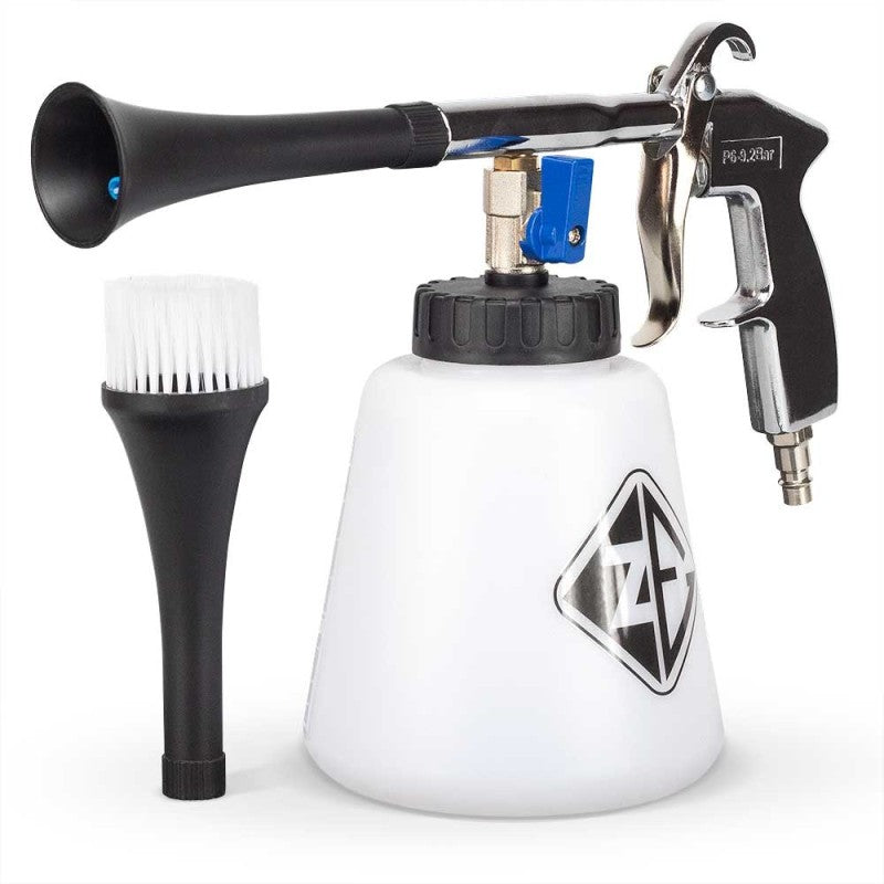 Pneimatiskā pistole automašīnu salonu ķīmiskai tīrīšanai, kas pazīstama kā "Tornador".