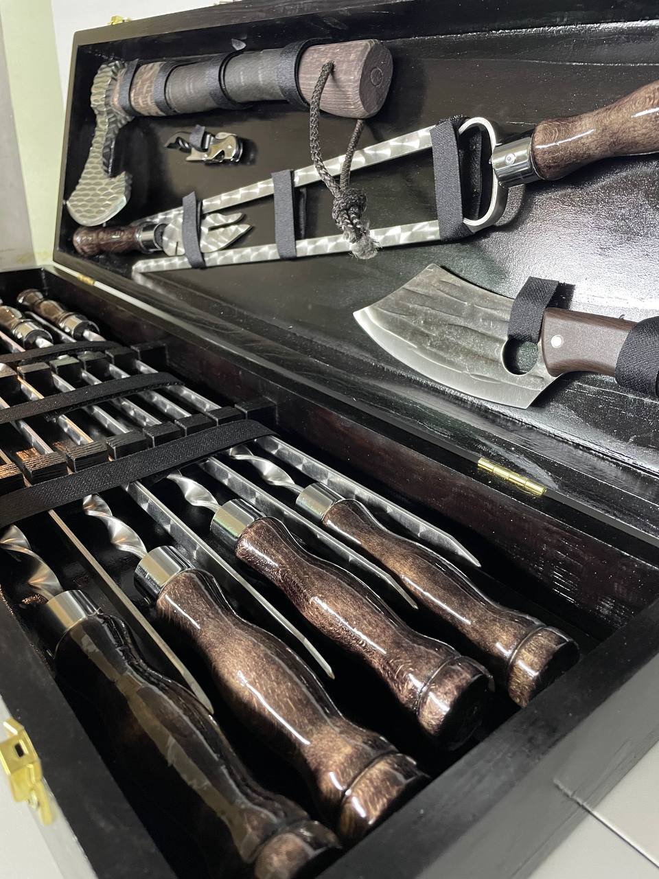 Premium BBQ & Grilling Set in a Handcrafted Wooden Case (8 Skewers + Specialty Gear)