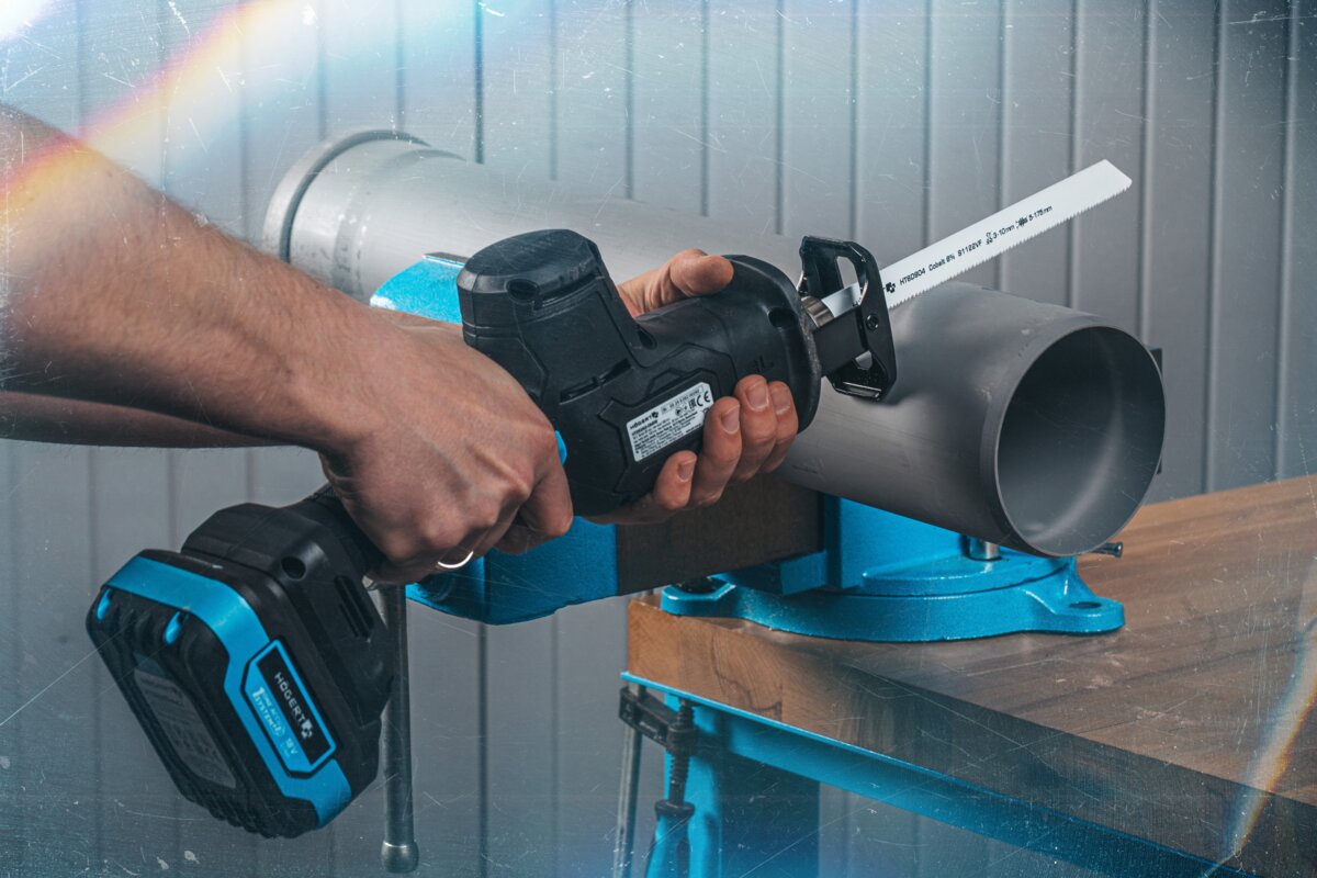 Brushless mini reciprocating saw 18V