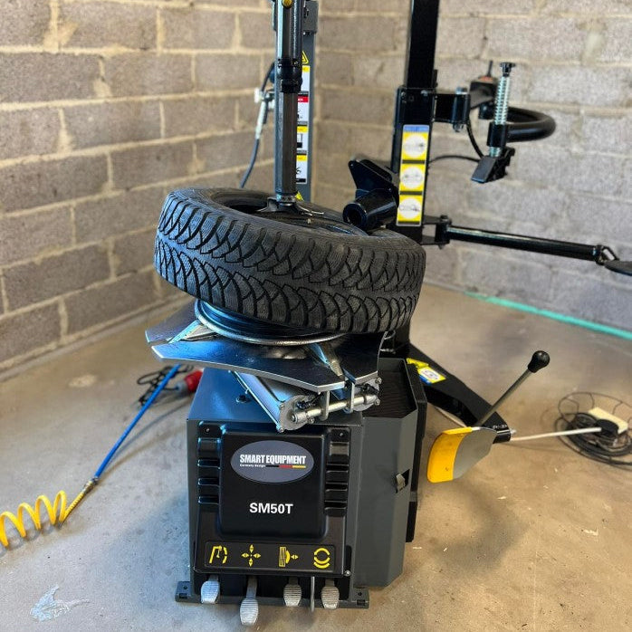 SM50T Automātiskā riteņu montāžas mašīna 24"/2 ātrumi SMART EQUIPMENT