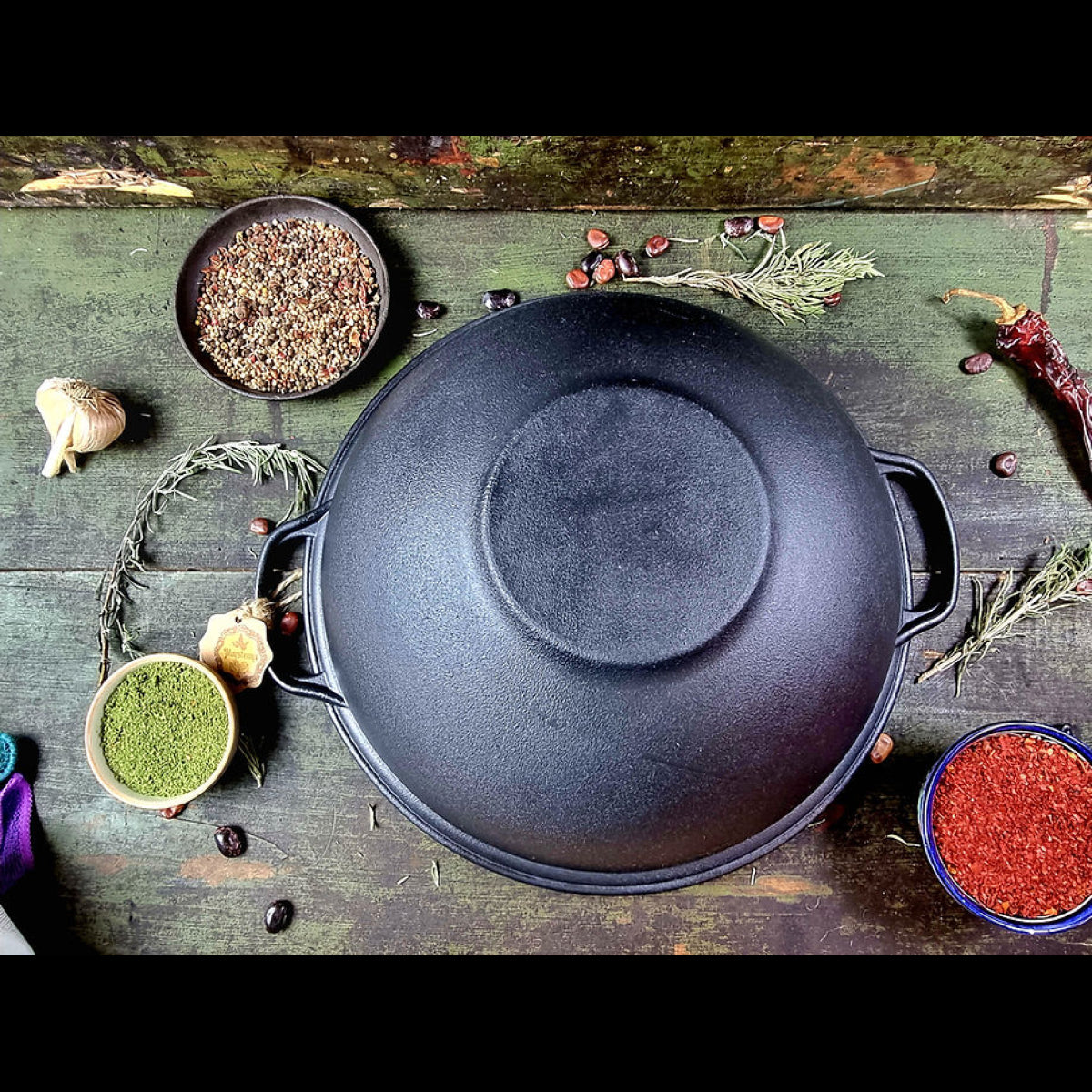 Maysternya cast iron Uzbek wok cauldron 12L, Ø40 cm, weight 12 kg, with a frying pan lid (V12CP)