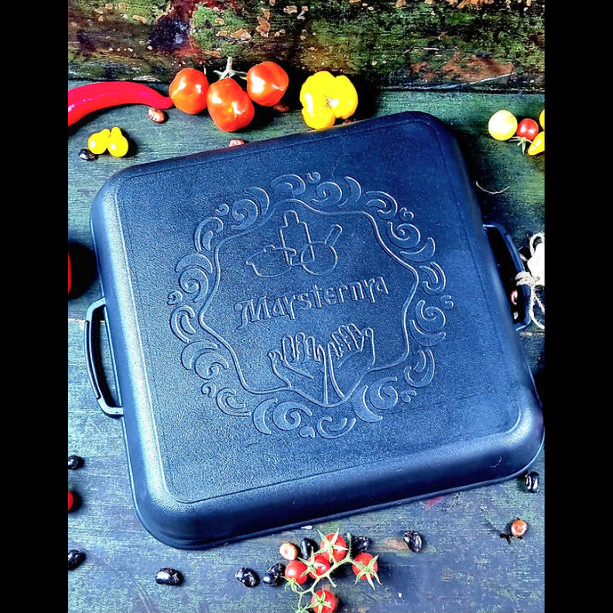 Masternya kvadrātveida cepšanas panna 35x35 cm, dziļums 4 cm, svars 5,5 kg, čuguna grils bārbekjū (T309)