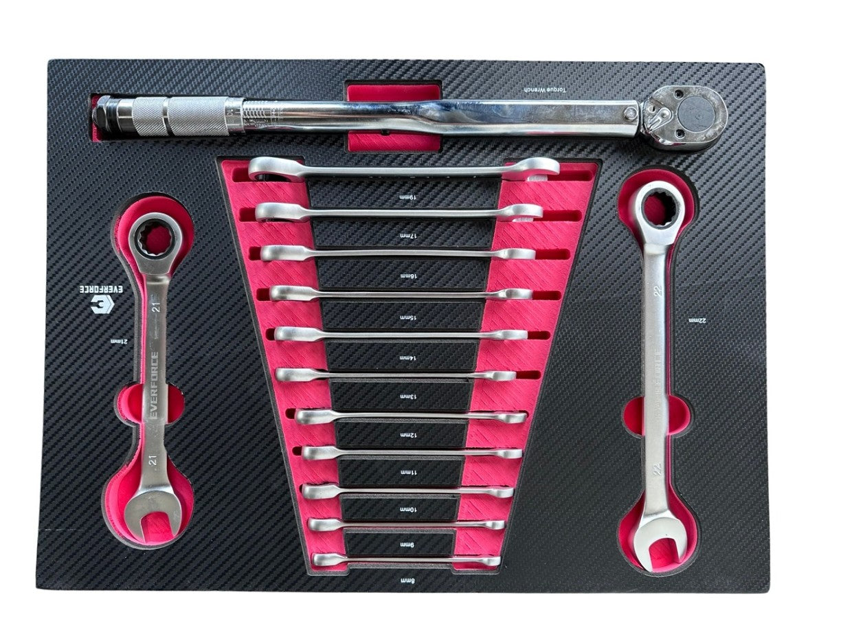 Инструментальная тележка Everforce - 7 ящиков, 7 полных ящиков, 226 предметов, 04-1010, купить в Риге комплект инструментов трещетки, головки,битки, ключи