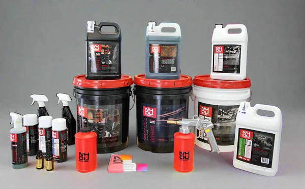 NHOU® Clear 400ml is an oil-based penetrating spray for protecting metal surfaces from moisture, road salt and environmental influences while maintaining the original appearance of treated components.