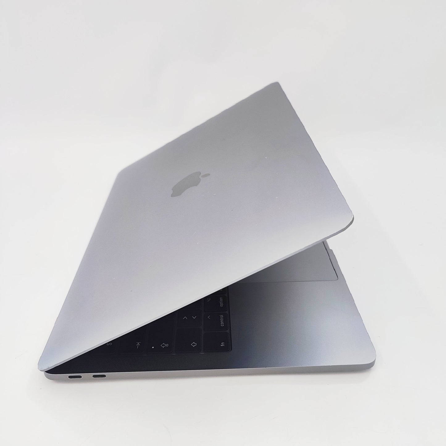 APPLE MacBook Pro A1708 (2017) Space Gray/i5-7360U/8GB/256GB SSD/Intel HD Graphics/13.3″ Retina/ID: 21654