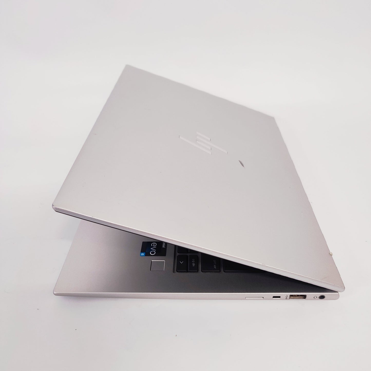 HP EliteBook 840 G9/i5-1235U/16GB/256GB SSD/Intel HD Graphics/14″ FHD/ID: 24949