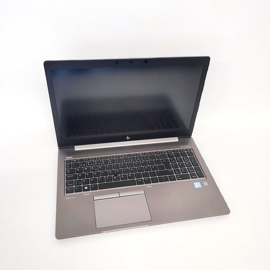 HP ZBook 15u G5/i7-8650U/16GB/256GB SSD/AMD Radeon Pro WX 3100/15.6″ UHD 4k/ID: 23220