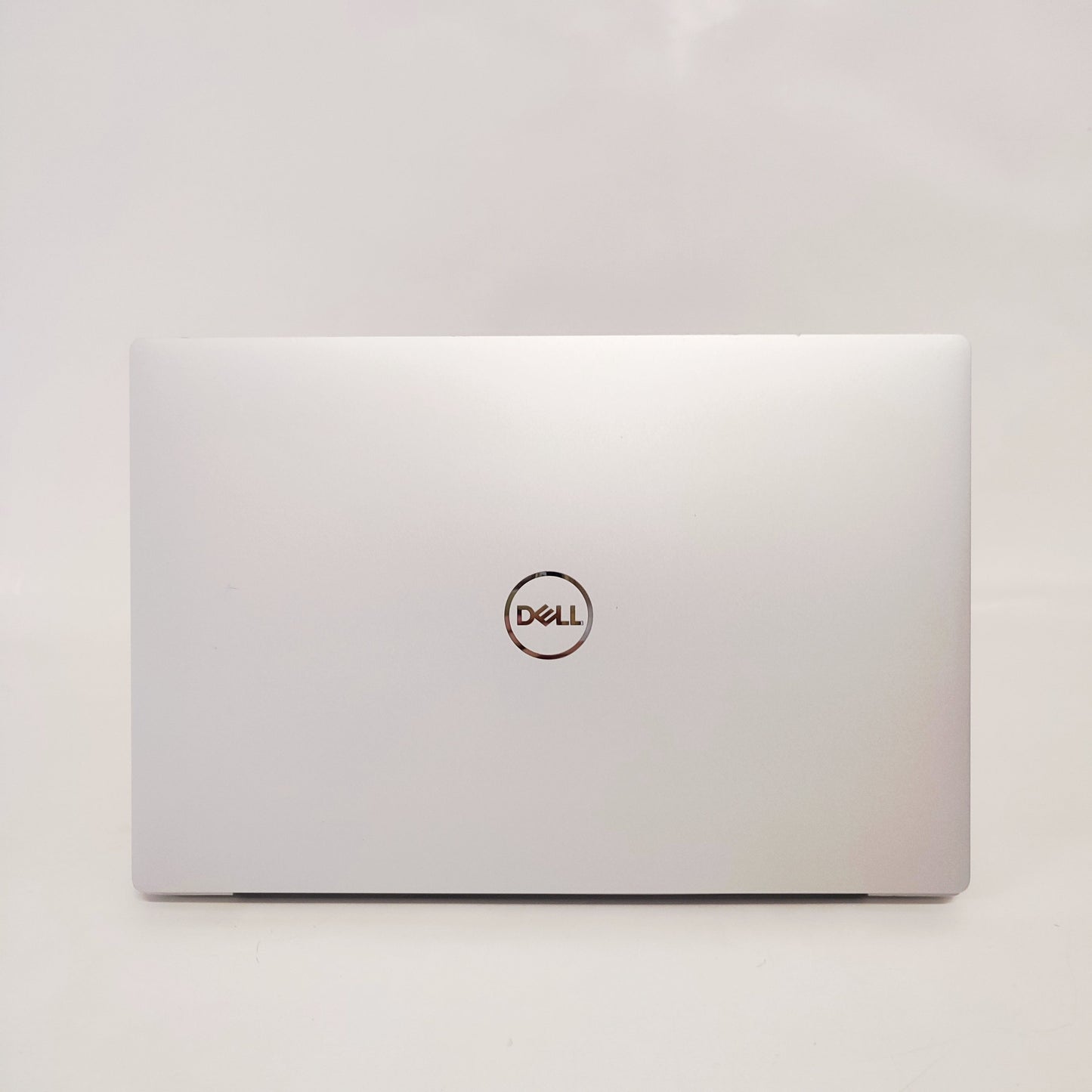 DELL XPS 9320/i7-1260P/16GB/500GB SSD/Intel Iris/13.3″ FHD+/ID: 30178
