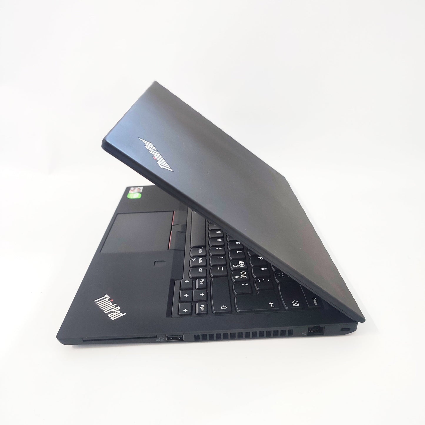 LENOVO ThinkPad P14s Gen 2/Ryzen 7-5850U/16GB/256GB SSD/AMD/14″ FHD/ID: 19752