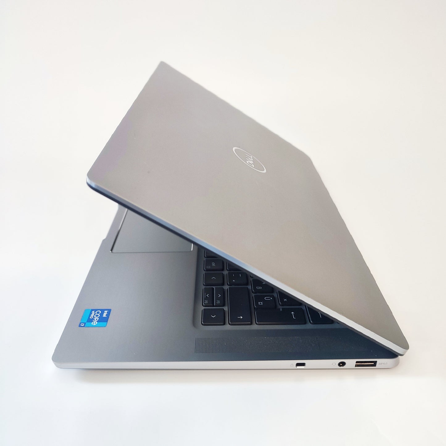 DELL Latitude 9520/i7-1185G7/16GB/256GB SSD/Intel HD Graphics/15″ FHD/ID: 28931