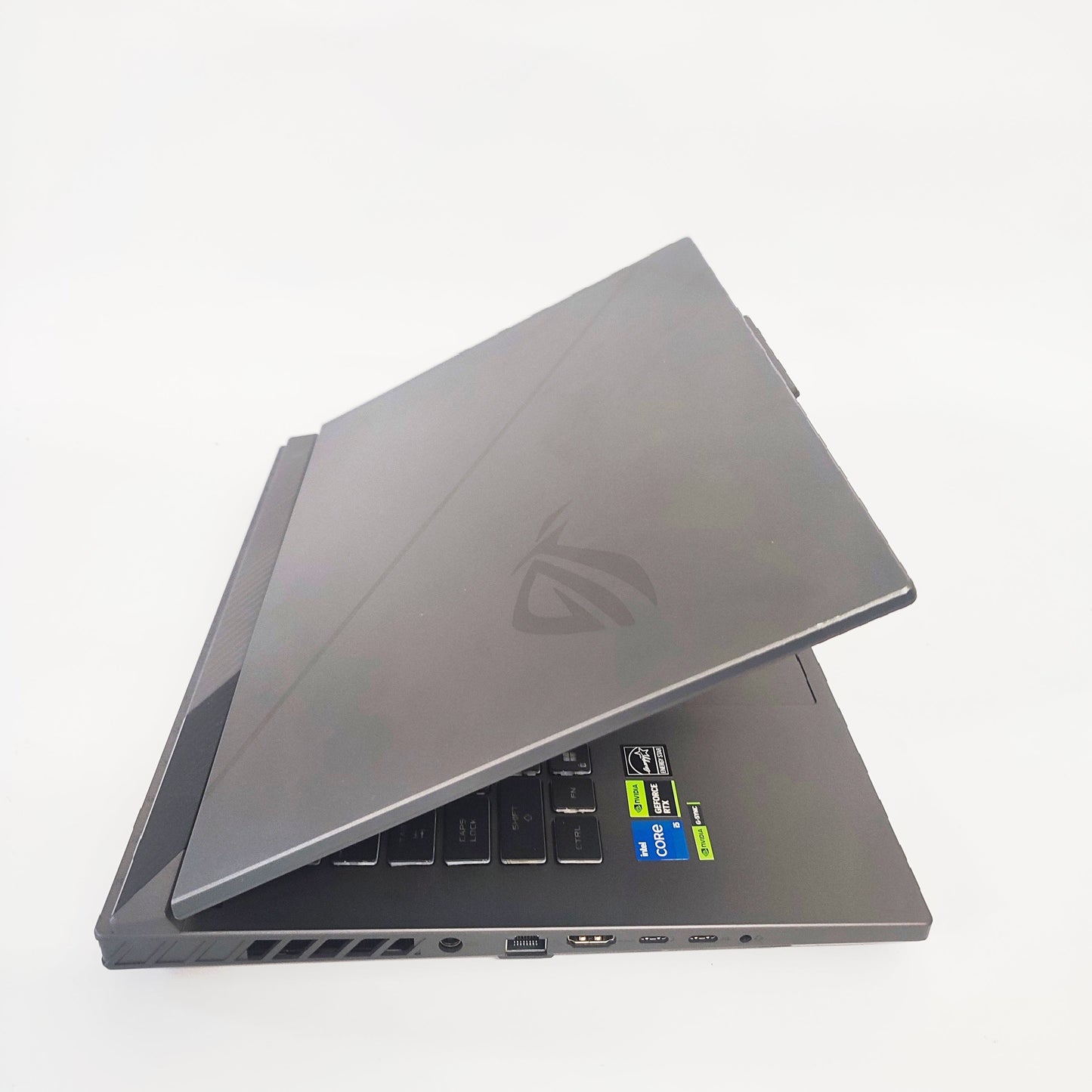 Asus ROG Strix G614J/i5-13450HX/16GB/1TB SSD/Nvidia Geforce RTX 4050/15.6″ FHD/ID: 24078