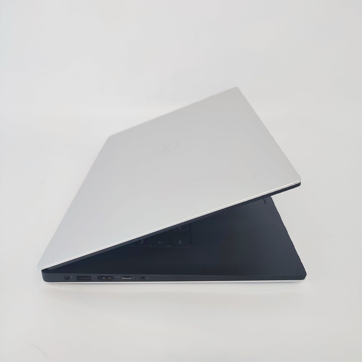 DELL Precision 5540/i7-9850H/16GB/256GB SSD/Nvidia Quadro T1000/15.6″ FHD/ID: 29460