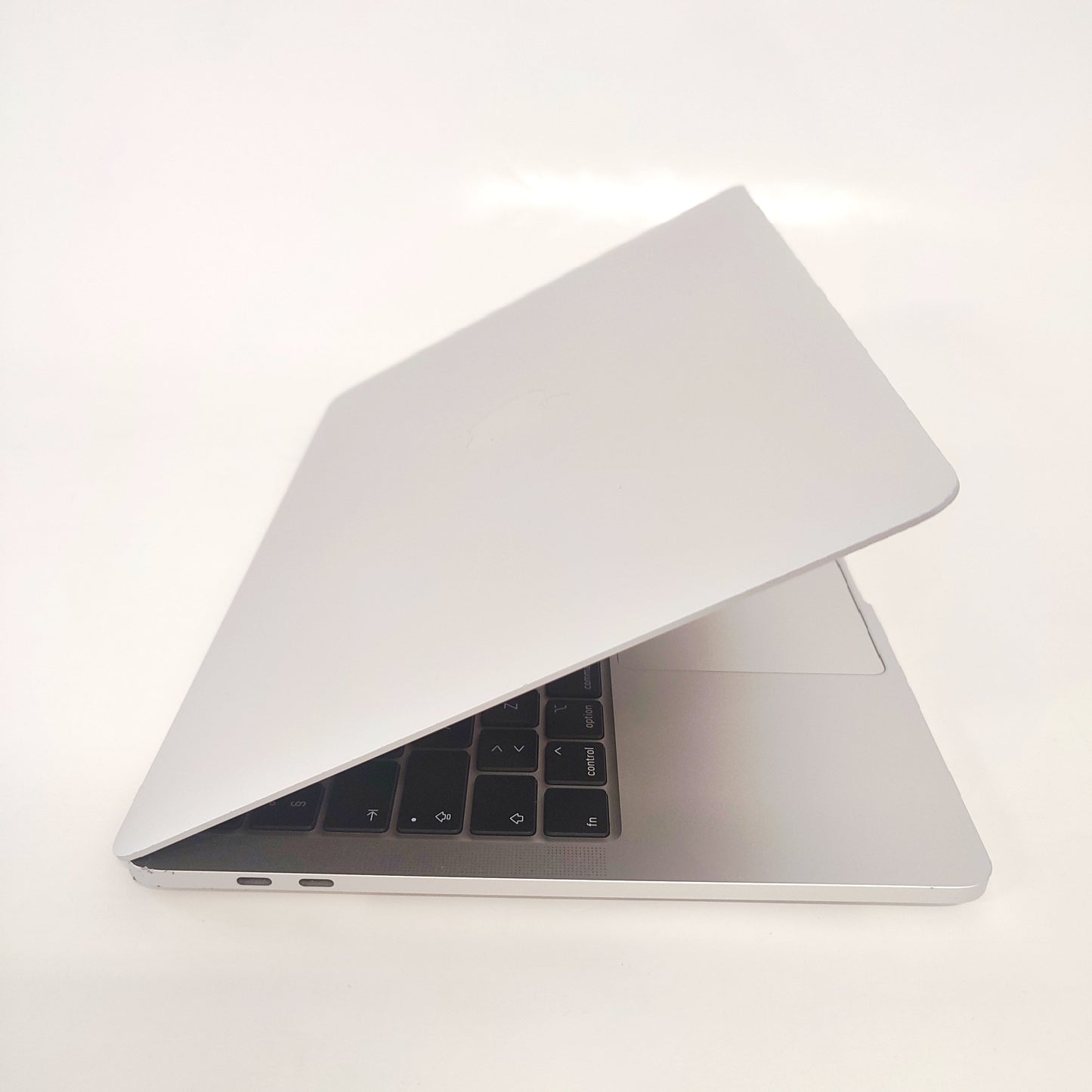 APPLE MacBook Pro A2251 (2020) серебристый/i5-1038NG7/16 ГБ/500 ГБ SSD/Intel Iris/13,3″ Retina/ID: 27933