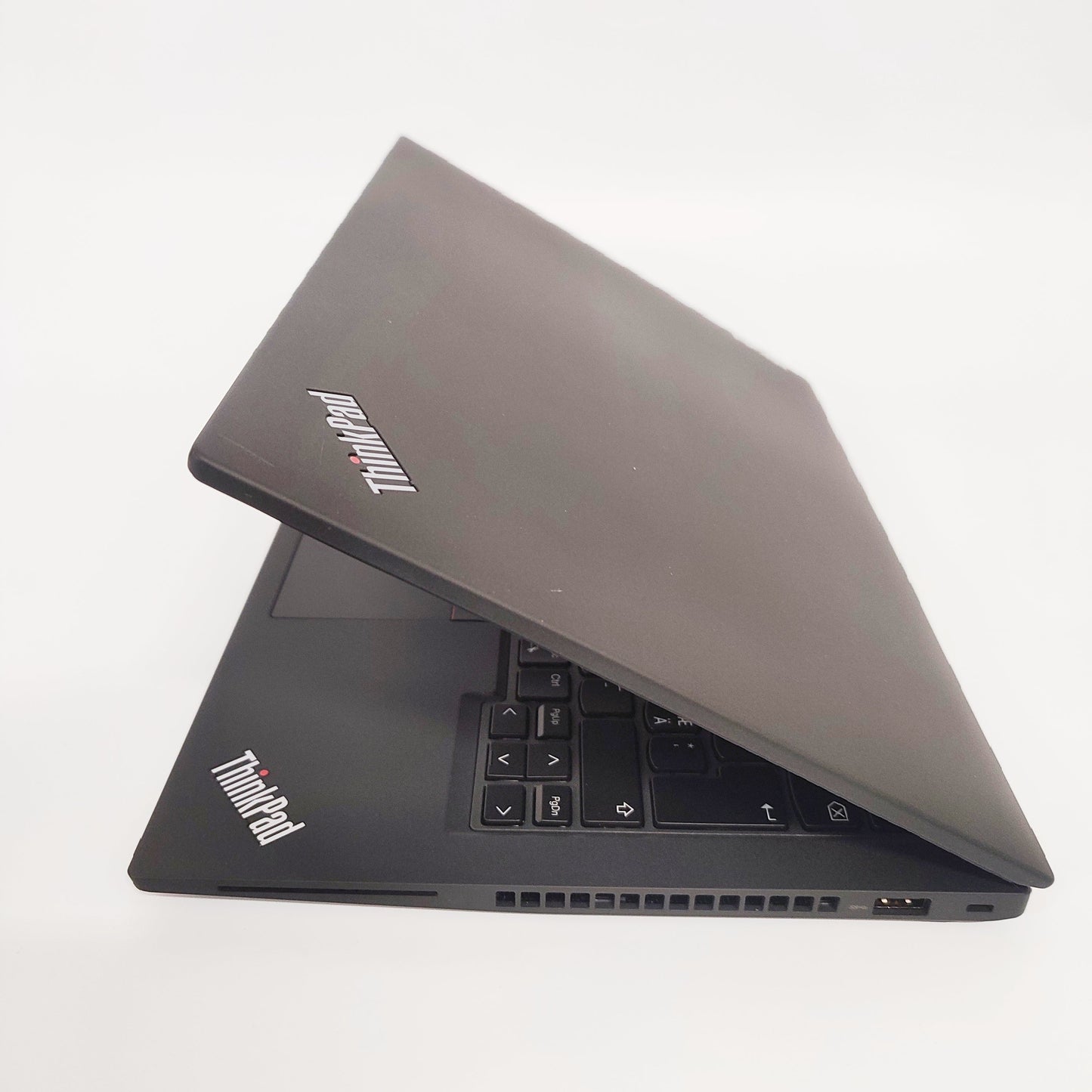 LENOVO ThinkPad T14 Gen3/i5-1245U/16GB/256GB SSD/Intel Iris/14″ FHD/ID: 25353