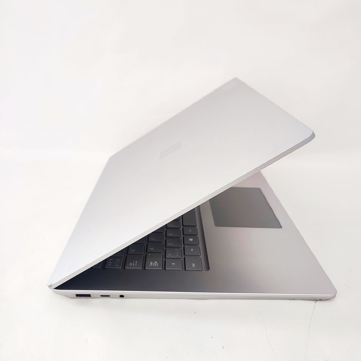 MICROSOFT Surface Laptop 3 Silver/i7-1065G7/16GB/500GB SSD/Шкшы/15″ QHD+ 2k/ID: 15211