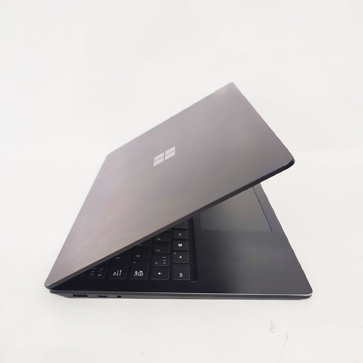 MICROSOFT Surface Laptop 4 Black/i5-1145G7/8GB/256GB SSD/Intel Iris/13.5″ QHD+ (2K)/ID: 29918