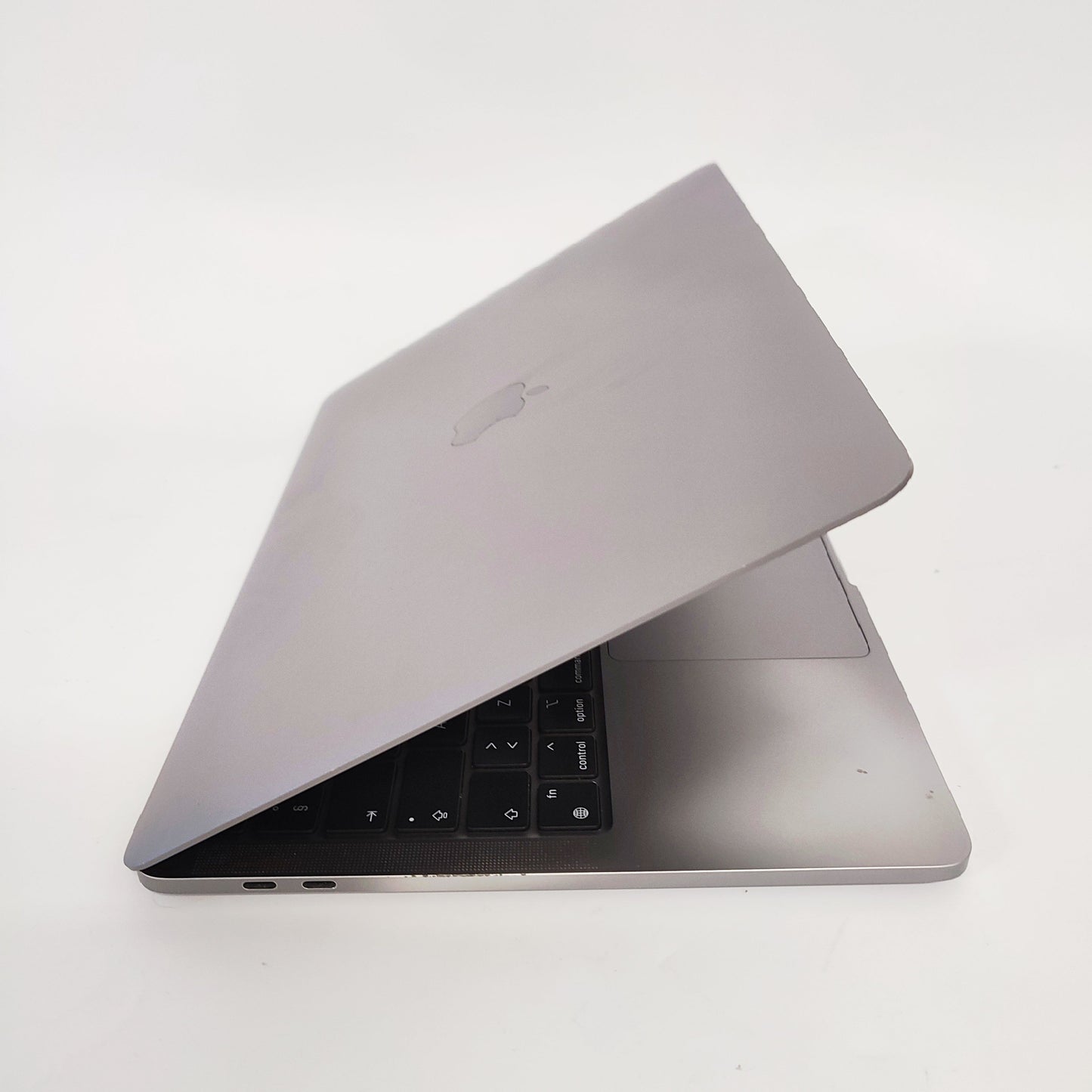 APPLE MacBook Pro A2338 (2020)/M1/16GB/500GB SSD/Apple/13.3″ Retina/ID: 24828