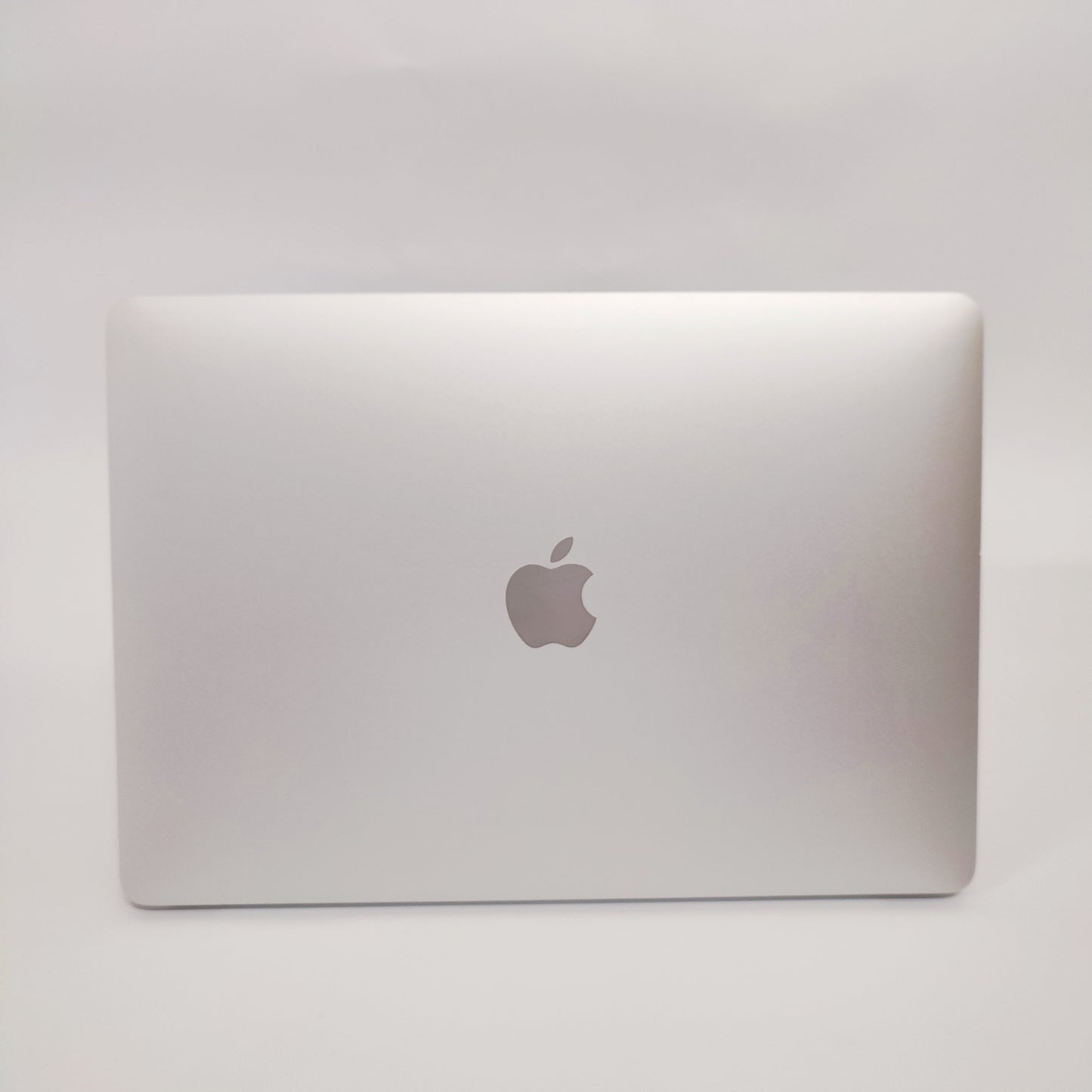 APPLE MacBook Pro A1989 (2018) sudrabs/i5-8259U/16GB/500GB SSD/Intel HD Graphics/13.3″ Retina/ID: 25245