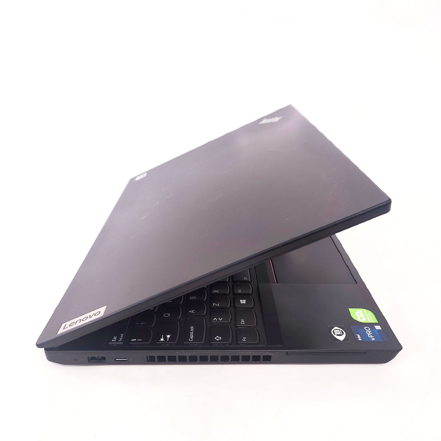 LENOVO ThinkPad T15p Gen3/i7-12800H/16GB/500GB SSD/Nvidia Geforce RTX 3050/15.6″ FHD/ID: 29962
