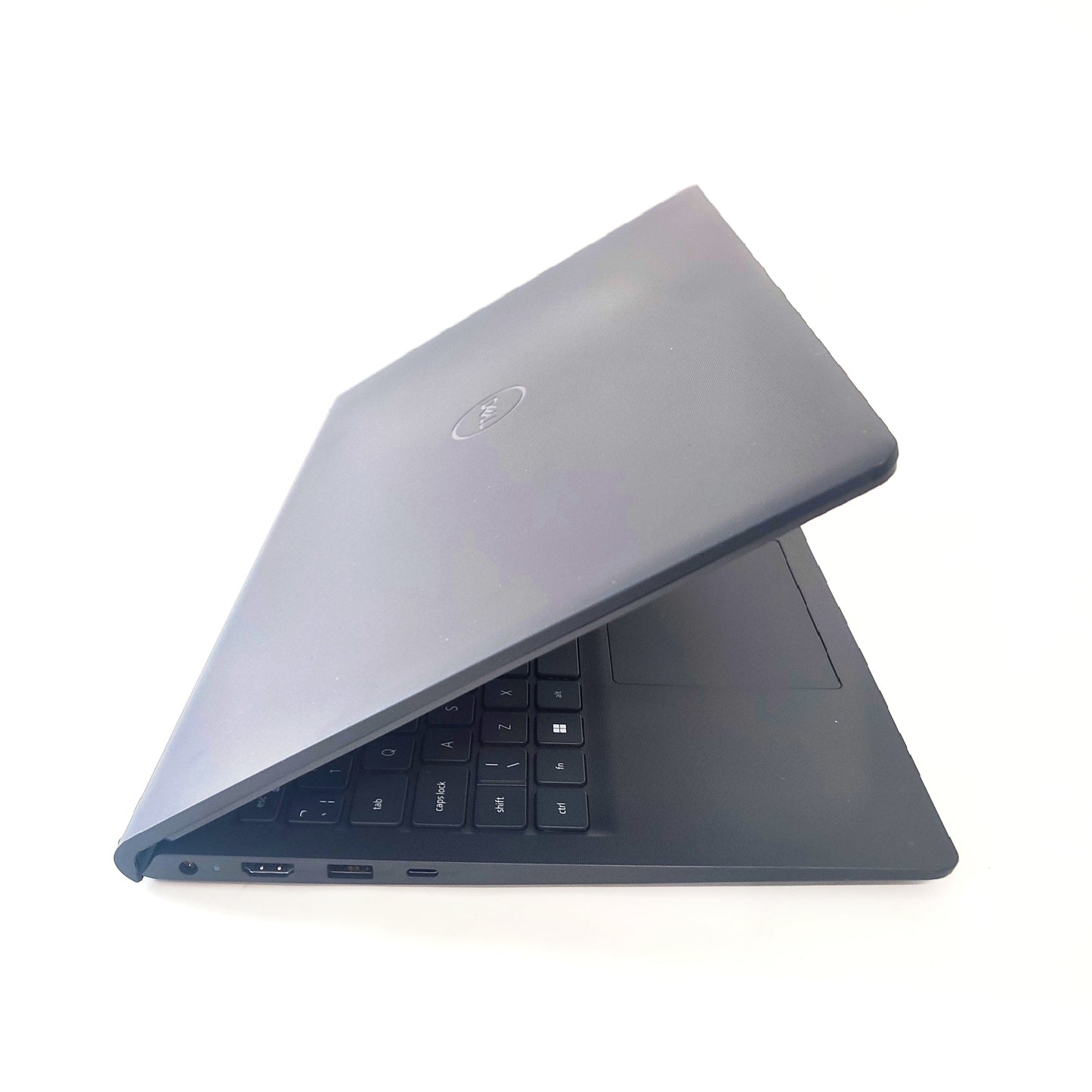 DELL Vostro 15 3535/Ryzen 7-7730/16GB/256GB SSD/AMD/15.6″ FHD/ID: 30110